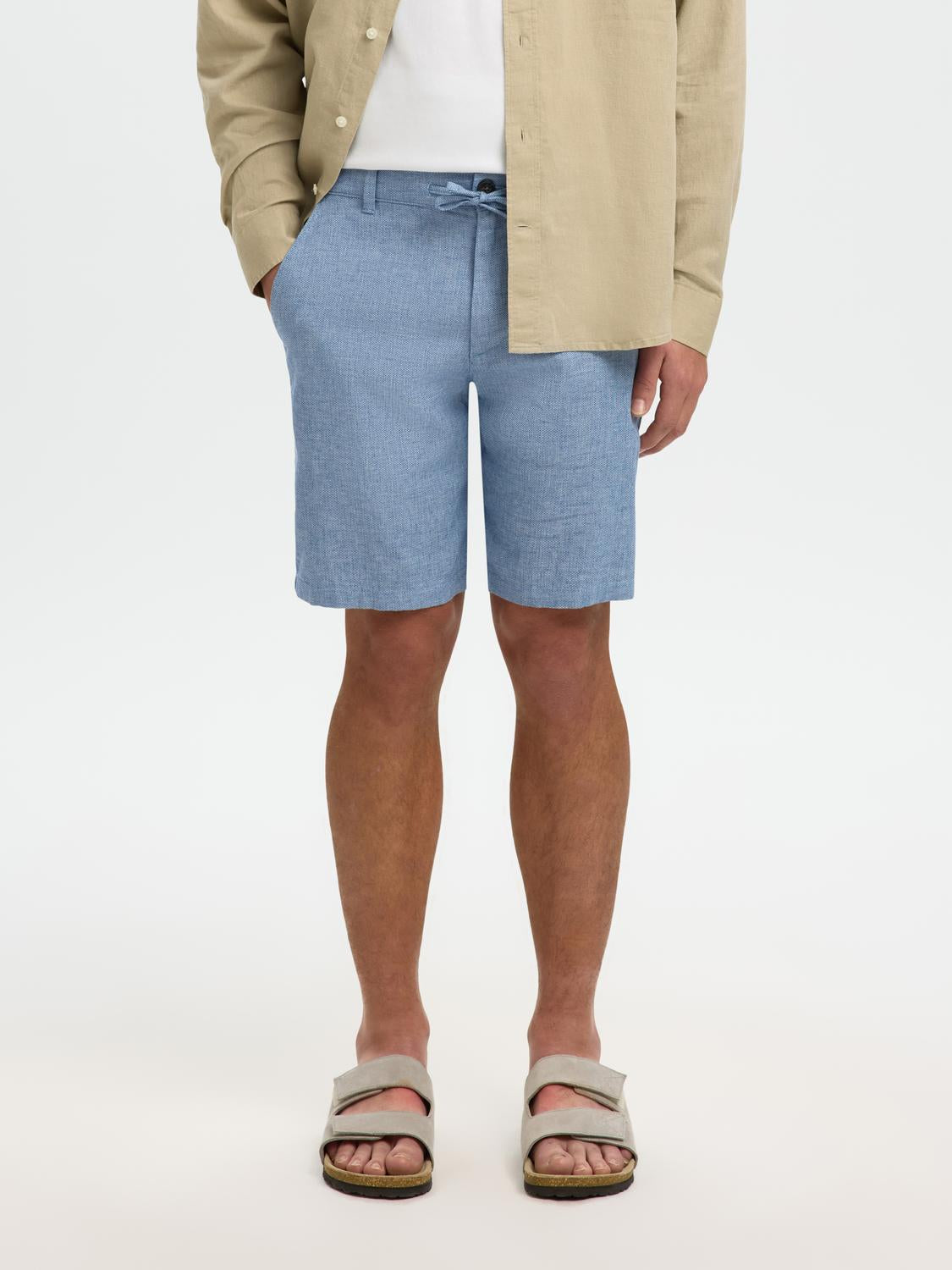 model_shot-front